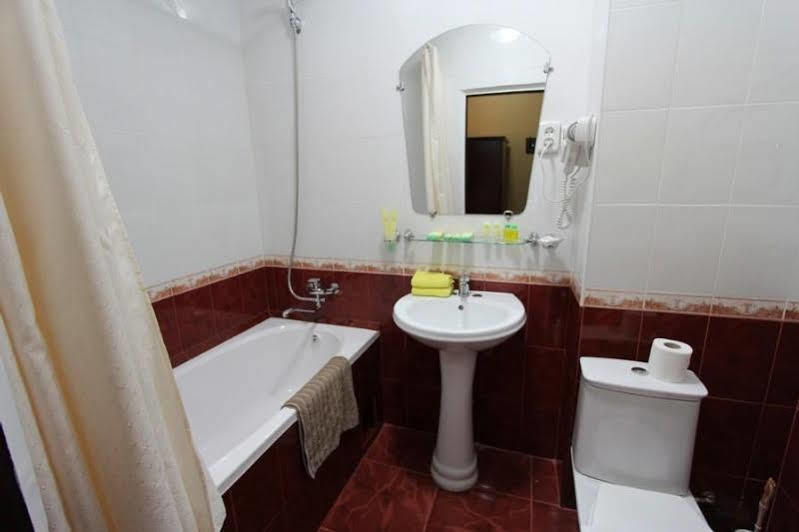 Hotel Asia Samarkand Exterior photo