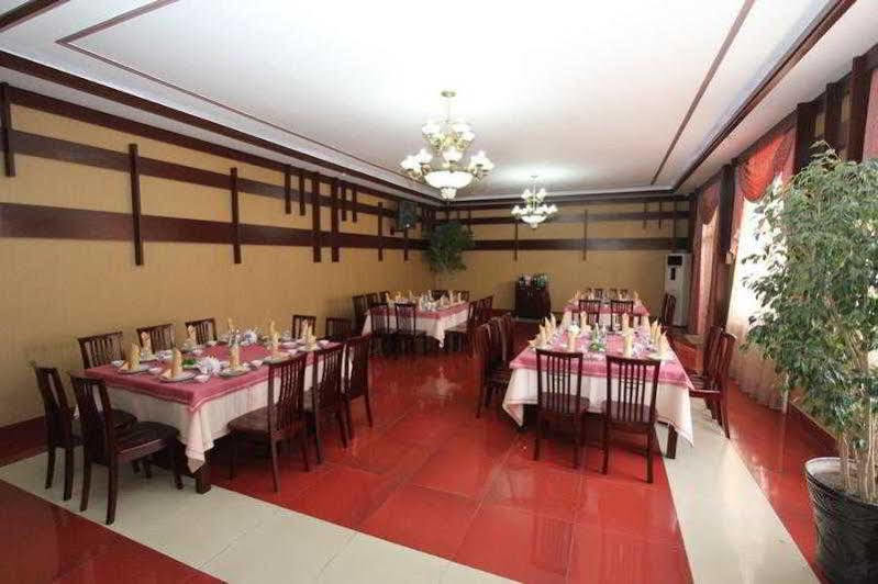 Hotel Asia Samarkand Exterior photo